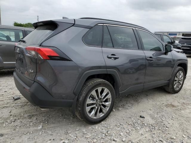 2023 Toyota Rav4 XLE Premium