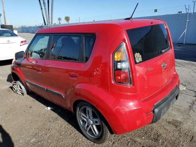 2010 KIA Soul +