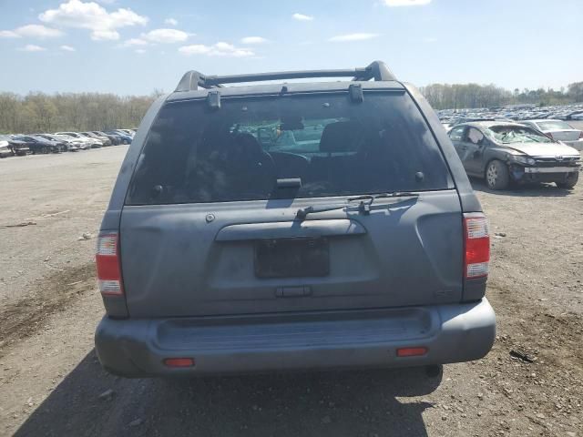 2004 Nissan Pathfinder LE