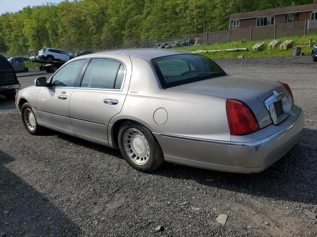 2000 Lincoln Town Car Executive