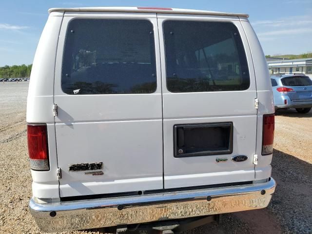 2012 Ford Econoline E350 Super Duty Wagon