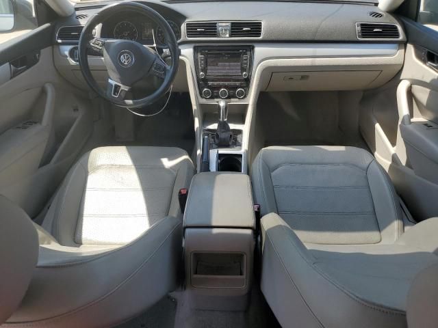 2012 Volkswagen Passat SE