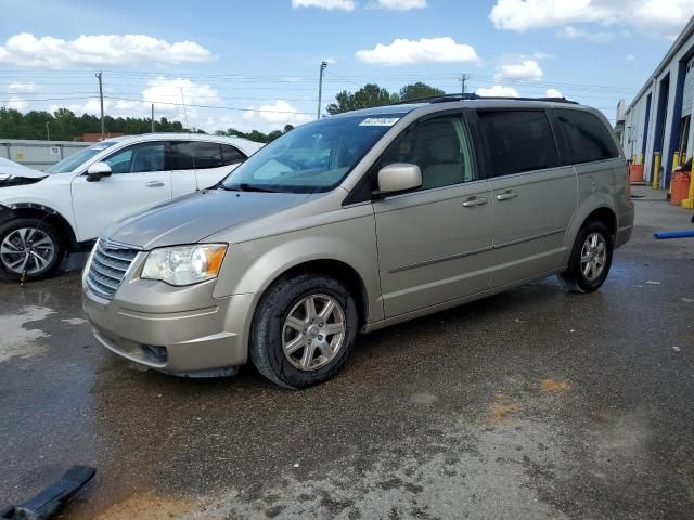 2009 Chrysler Town & Country Touring