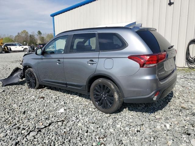 2020 Mitsubishi Outlander SE