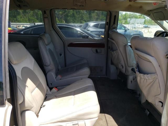 2005 Chrysler Town & Country Limited