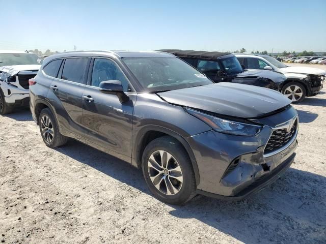 2020 Toyota Highlander Hybrid XLE