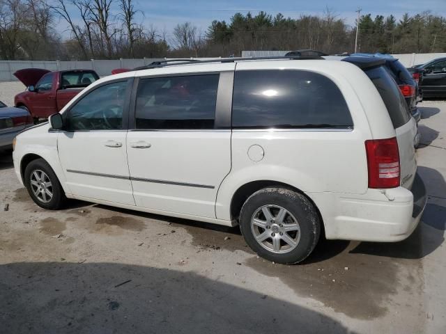 2010 Chrysler Town & Country Touring