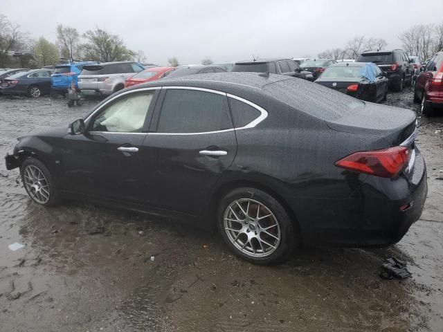 2015 Infiniti Q70 3.7