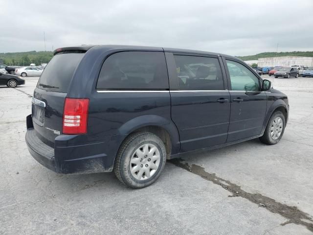 2010 Chrysler Town & Country LX