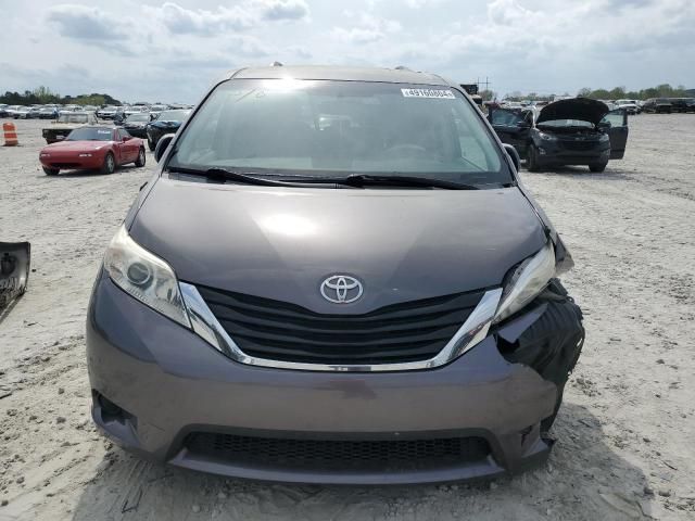 2012 Toyota Sienna LE