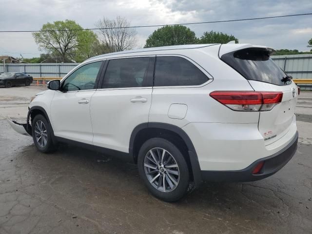 2019 Toyota Highlander SE