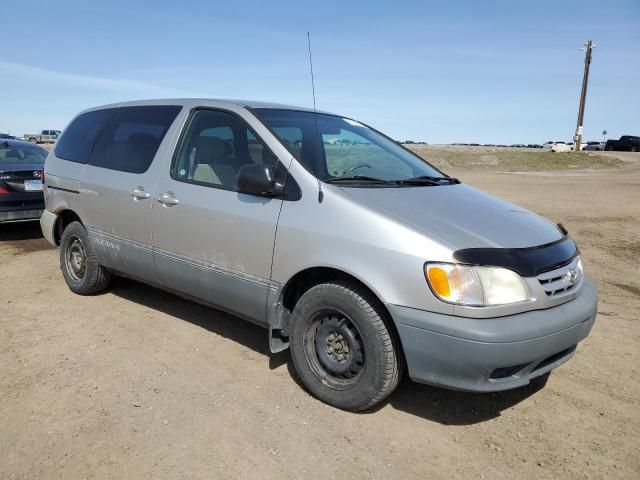 2001 Toyota Sienna CE