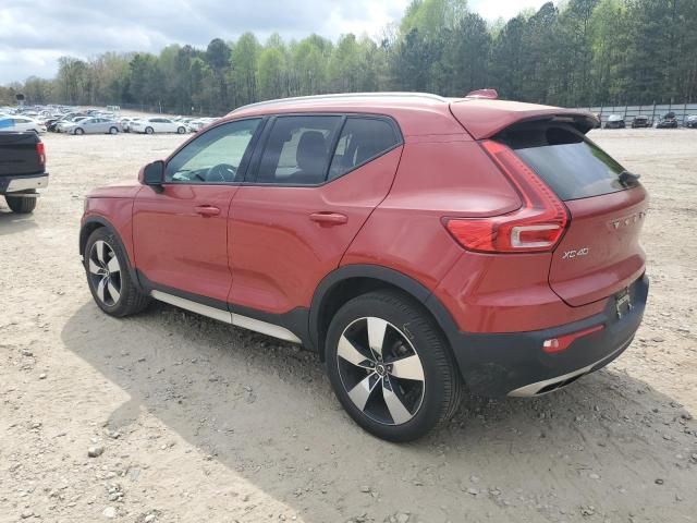 2019 Volvo XC40 T5 Momentum