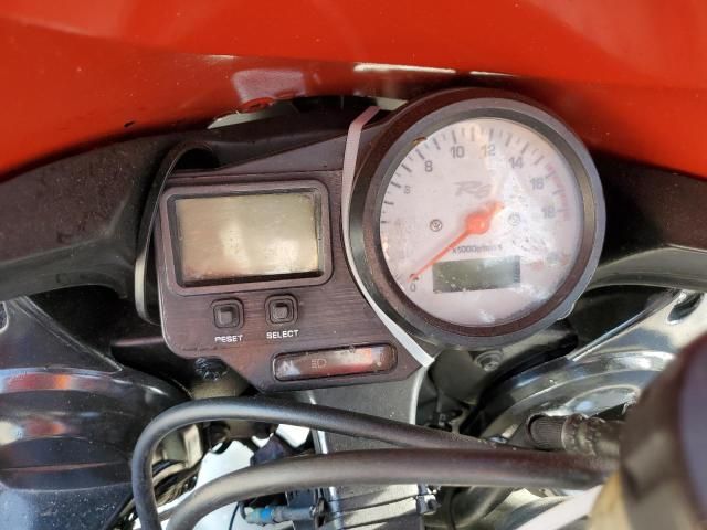 2002 Yamaha YZFR6 L