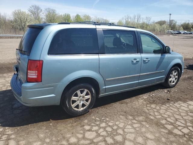 2009 Chrysler Town & Country Touring