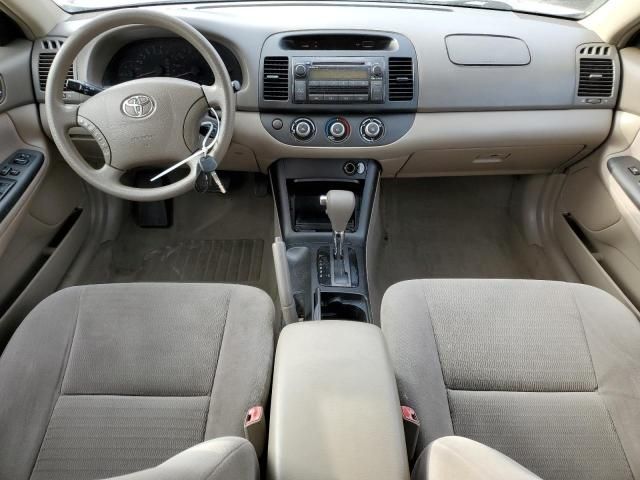 2005 Toyota Camry LE