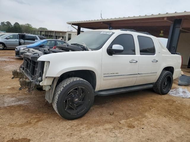 2011 Chevrolet Avalanche LTZ