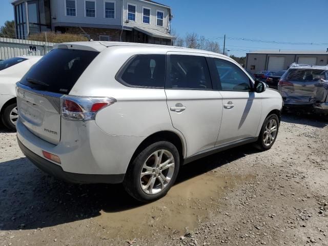 2014 Mitsubishi Outlander SE