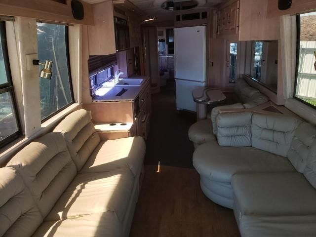 1992 Prevost Bus