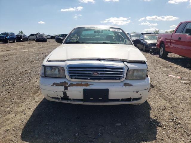 2004 Ford Crown Victoria