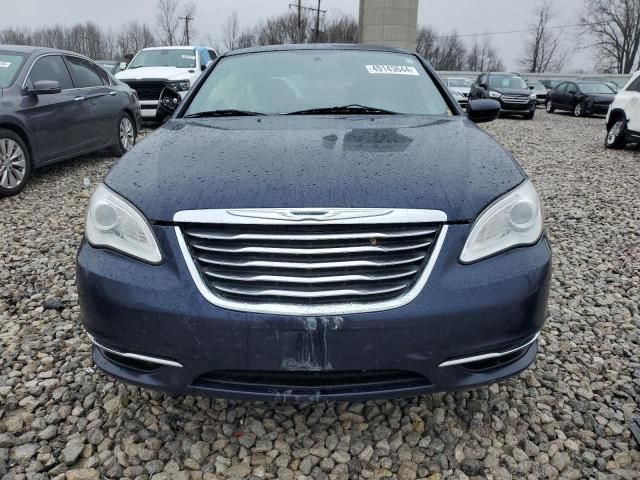 2013 Chrysler 200 Touring