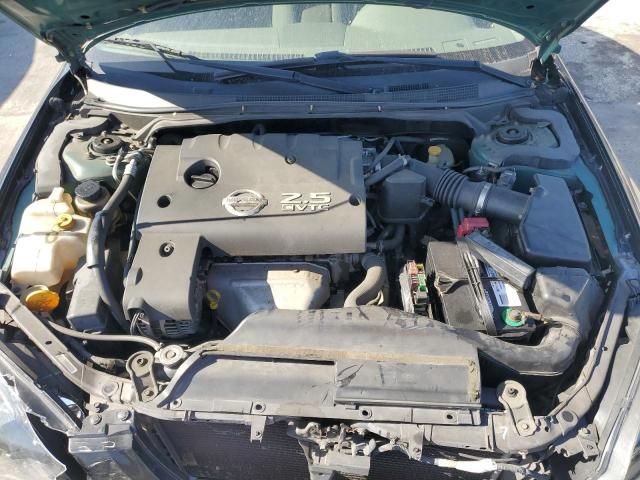 2002 Nissan Altima Base