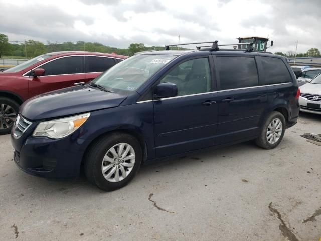 2012 Volkswagen Routan SE