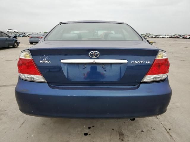 2005 Toyota Camry LE