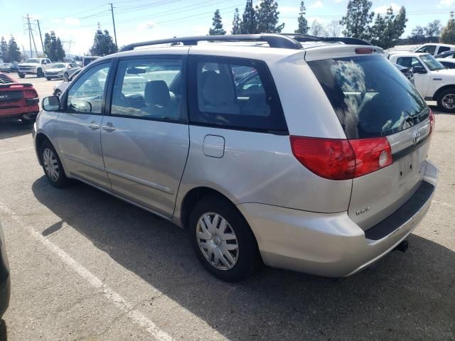 2009 Toyota Sienna CE