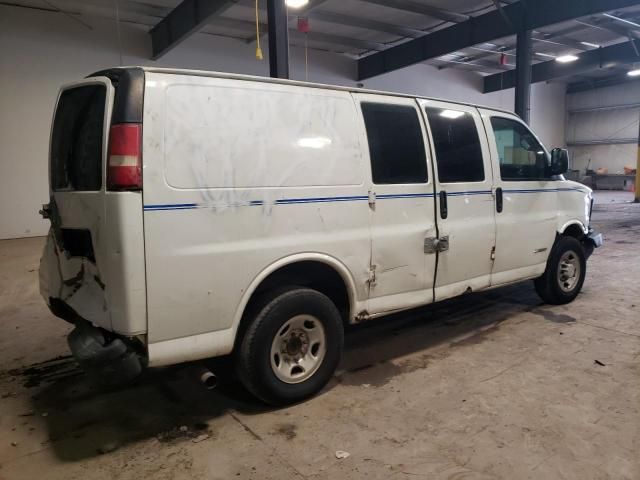 2004 Chevrolet Express G2500