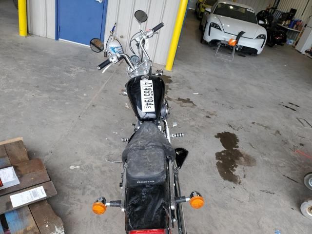 2002 Honda VT600 CD