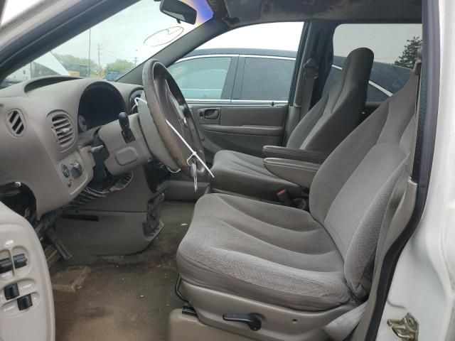 2002 Chrysler Town & Country LX