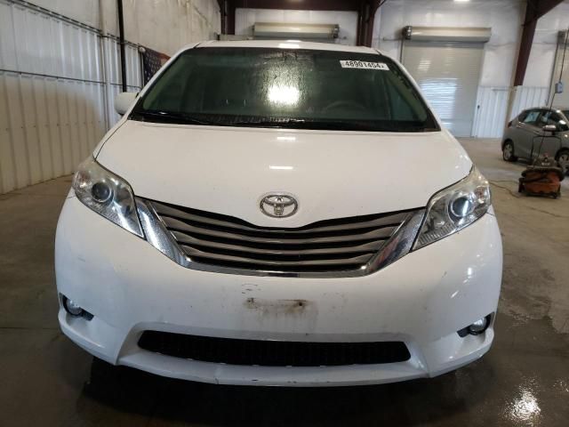 2013 Toyota Sienna XLE