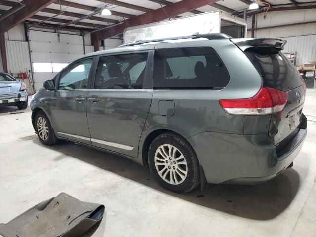 2014 Toyota Sienna XLE