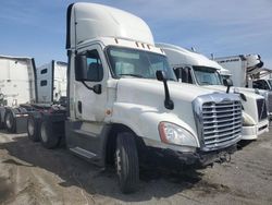 Salvage trucks for sale at Cahokia Heights, IL auction: 2016 Freightliner Cascadia 125