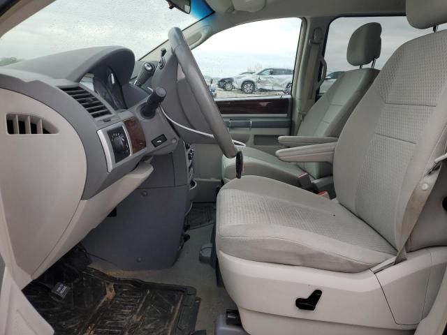 2010 Chrysler Town & Country Touring