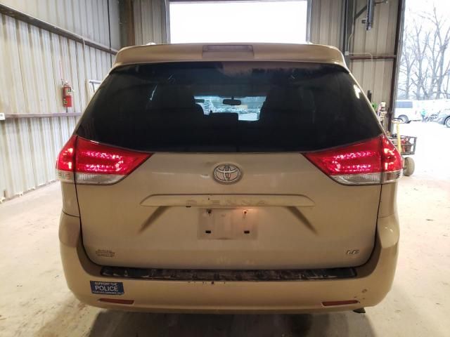 2011 Toyota Sienna LE