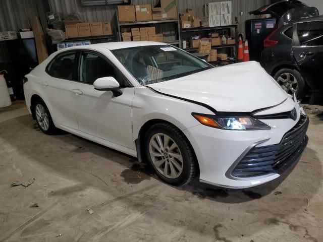 2022 Toyota Camry LE