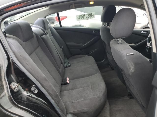 2010 Nissan Altima Base