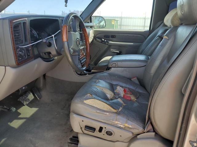 2004 Cadillac Escalade Luxury