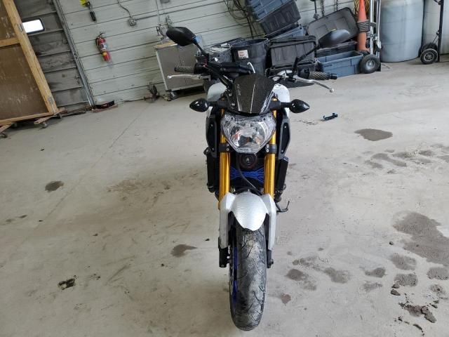 2015 Yamaha FZ09