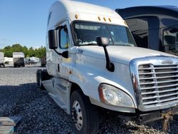Salvage cars for sale from Copart Memphis, TN: 2016 Freightliner Cascadia 125