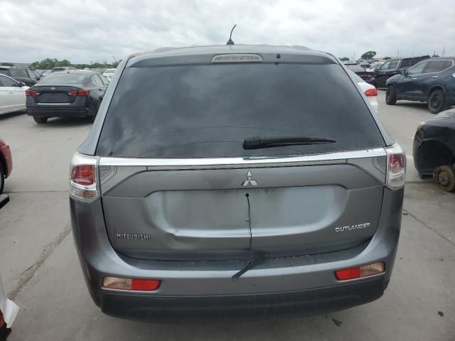 2014 Mitsubishi Outlander ES