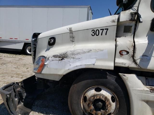 2014 Freightliner Cascadia 125