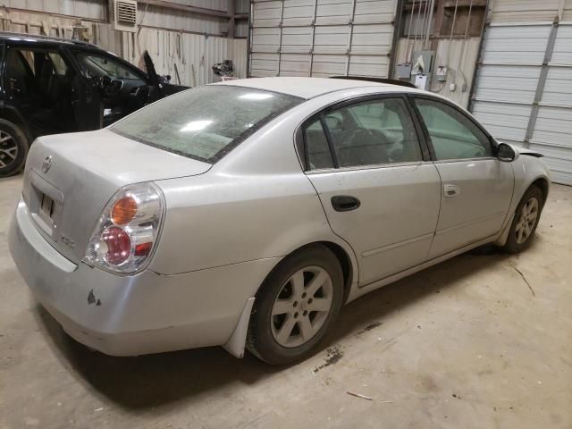 2004 Nissan Altima Base