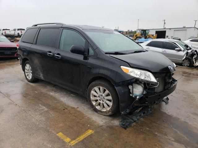 2011 Toyota Sienna XLE