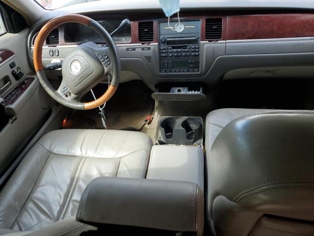 2004 Lincoln Town Car Ultimate