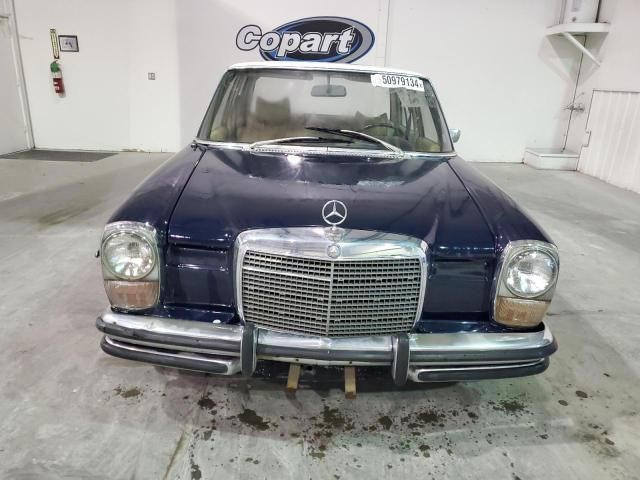 1972 Mercedes-Benz 250