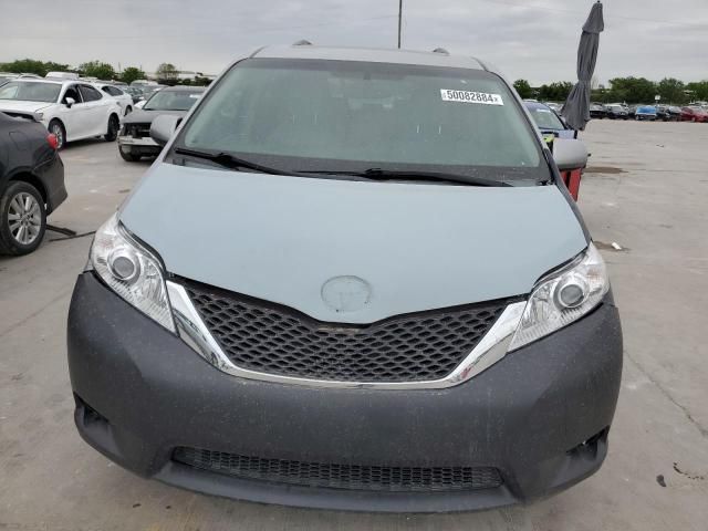 2015 Toyota Sienna XLE