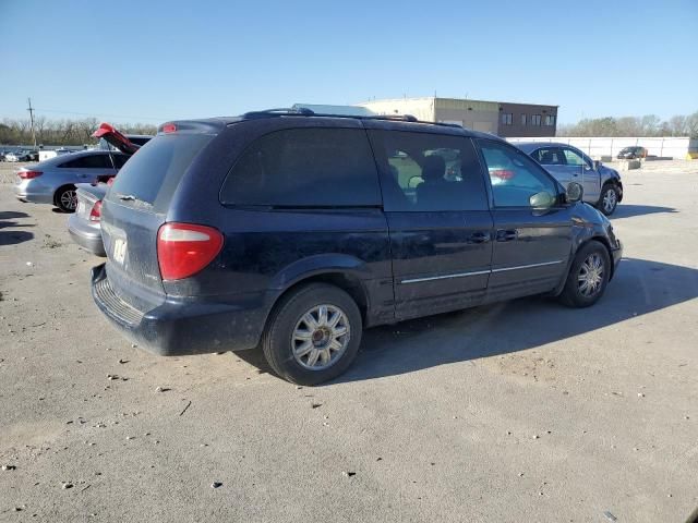 2004 Chrysler Town & Country Limited